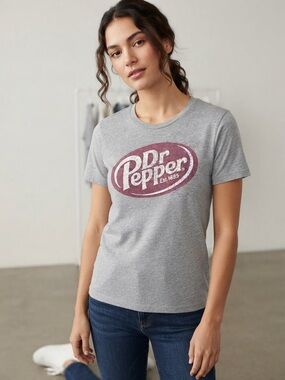 DR PEPPER Logo Graphic Tee M 20” p2p Heather Gray